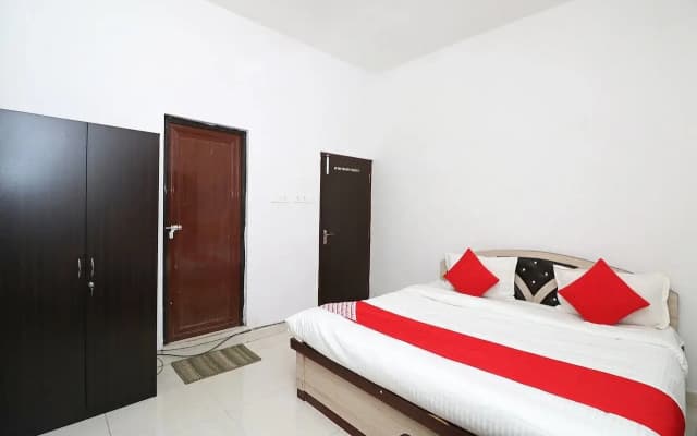 Hotel Express Inn