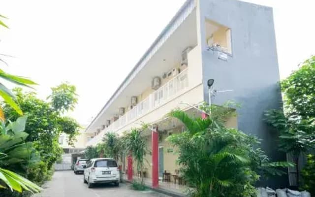RedDoorz near Suncity Mall Sidoarjo