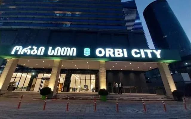 Holiday Express Orbi City