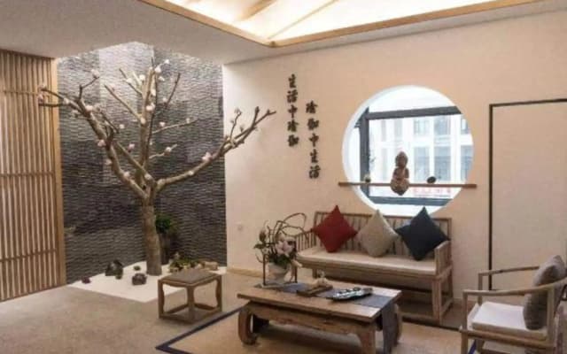 Ruijing Sunshine Hotel (Leshan Hi-tech Zone Ito Shihao Branch)