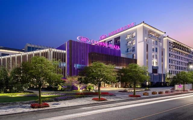 Crowne Plaza Wuzhen by IHG