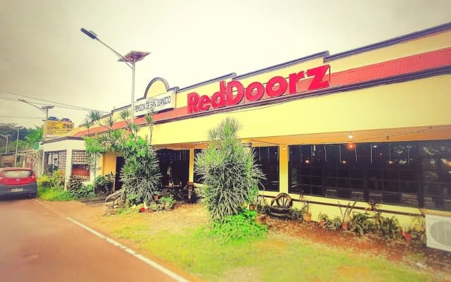 San Juanico Travellers Inn - RedDoorz