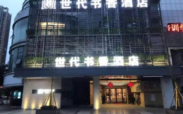 Book & Life Hotel