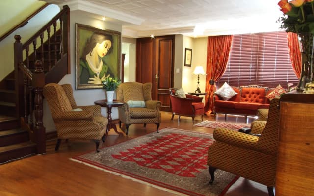Candlewoods Guesthouse