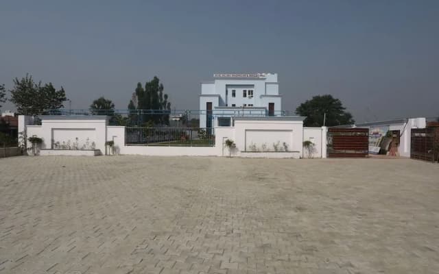 Oyo 18314 Hotel Kailash Mansarovar And Banquet Hall