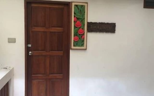 Tharathip House