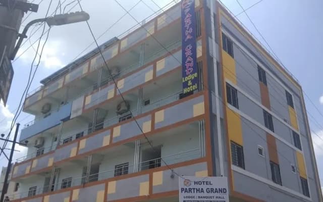 iROOMZ Partha Grand