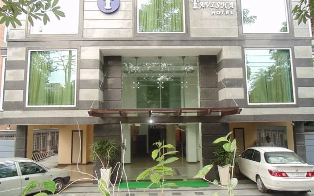 Tavisha Hotel