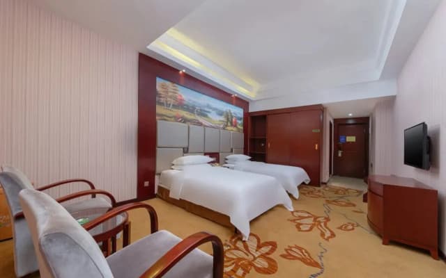 Vienna Hotel Dongguan Houjie Shanmei Subway Station Branch