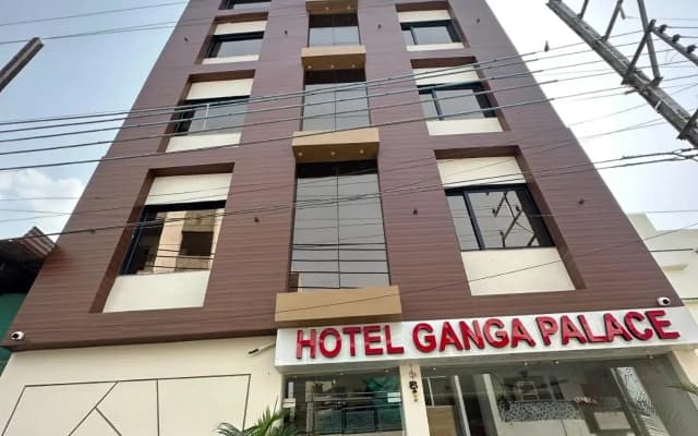 Hotel Ganga Palace