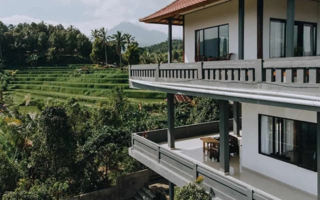 Candra Cottage