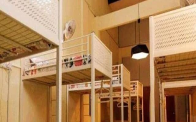Vloft Backpackers Hostel