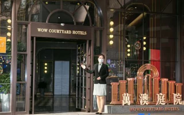 Wow Courtyard Hotel