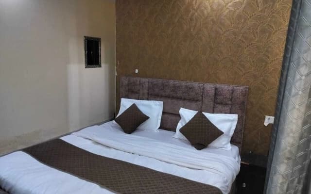 Hotel Green Snapper