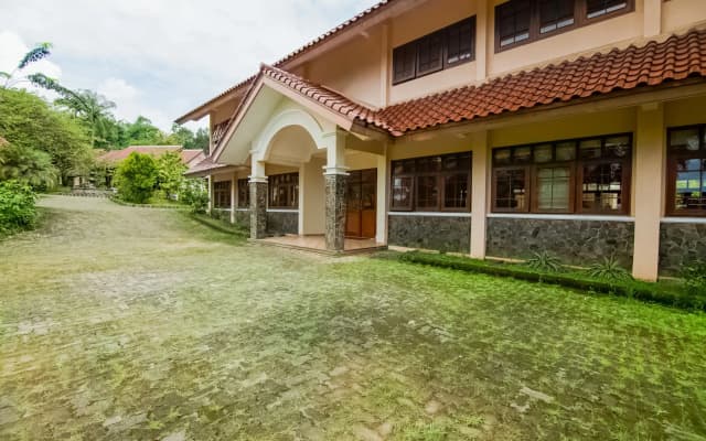 Hotel O Wisma Langen Werdhasih