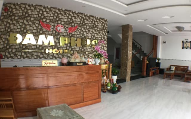 Dam Phuc Hotel
