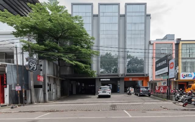 RedDoorz @ Pelajar Pejuang 3