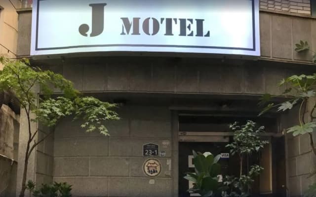 J Motel