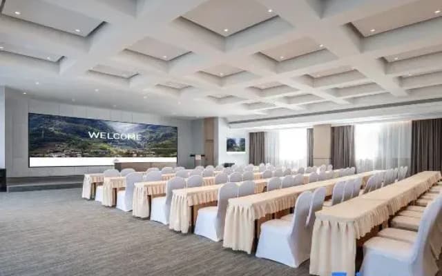 Atour S Hotel Chengdu West China Hospital Sichuan Provincial Stadium Subway Station