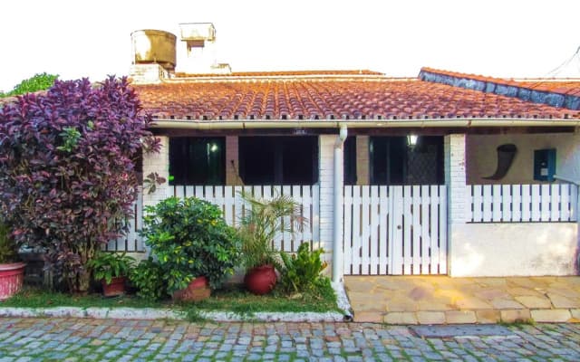 Casa c churrasq e lazer perto do mar, Cabo Frio RJ