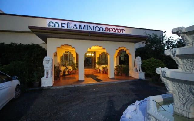 Goflamingo Resort