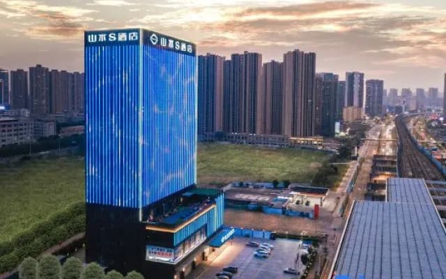 Shanshui S Hotel (Huizhou Zhongkai Hui Huan Store)