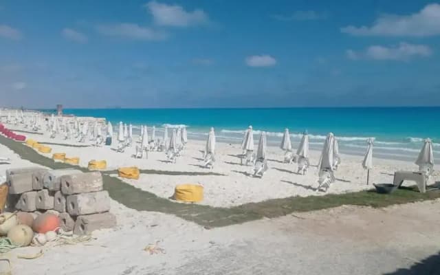 Roof 5 Or 6 3 Bedrooms Sea View 114green Beach