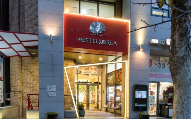 Bound Hostel