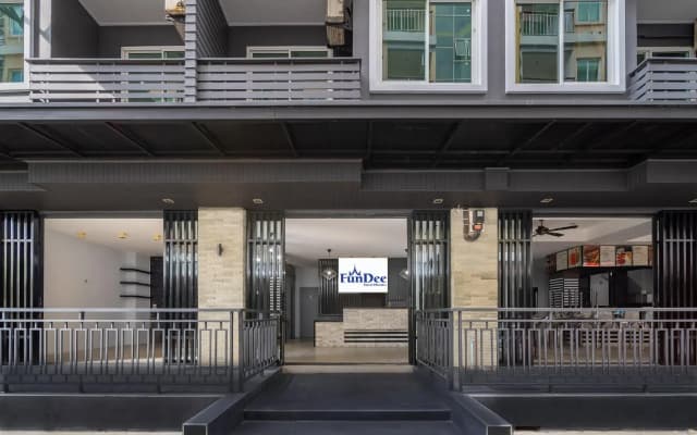 FunDee Boutique Hotel