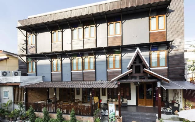 Lee Chiang Hotel