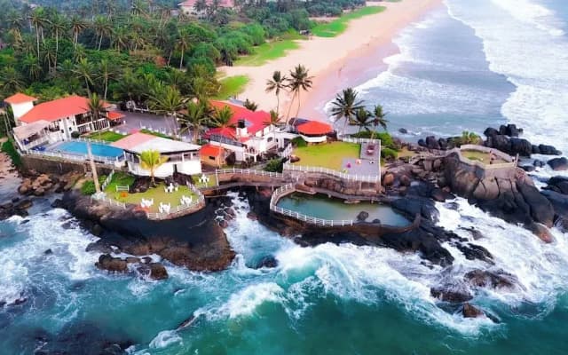 Scarlet White Resort