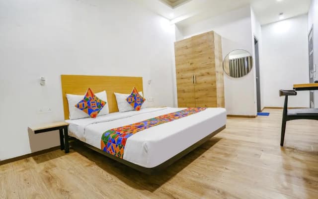 FabHotel F9 Rohini Sector 23