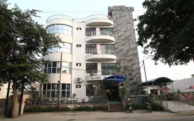 Hotel Vrinda Palace