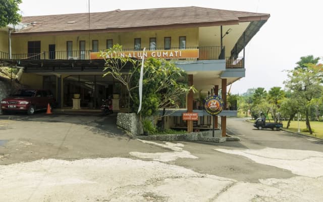 RedDoorz near Gumati Waterpark
