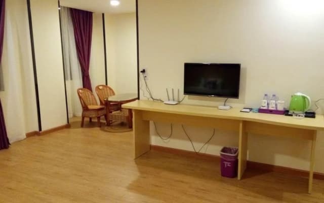 Pai Hotel Zhanjiang Xuwen