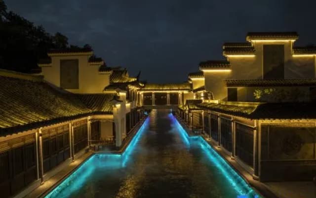 Yebo Qinhuai Water Street Hotel (Nanjing Confucius Temple)