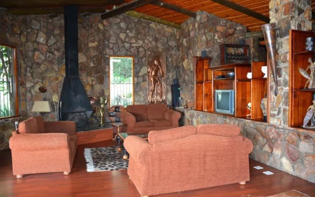 La Montagne Guest Lodge