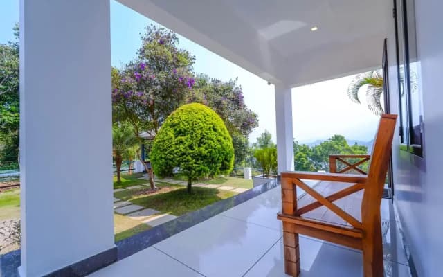 VOYE HOMES Vythiri Silver Mist - Hill Top Private Villa