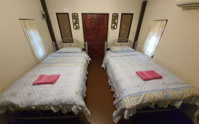 OYO 932 Baan Cha-am Country View Resort