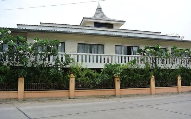 Baan Sang Chan Hotel