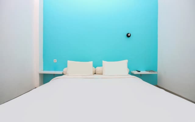 Golden Snail Guest House