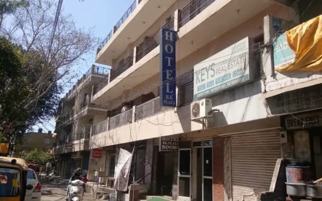 Goroomgo BK Plaza Chandigarh
