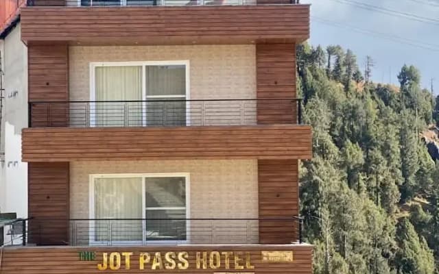 Jot Pass Hotel