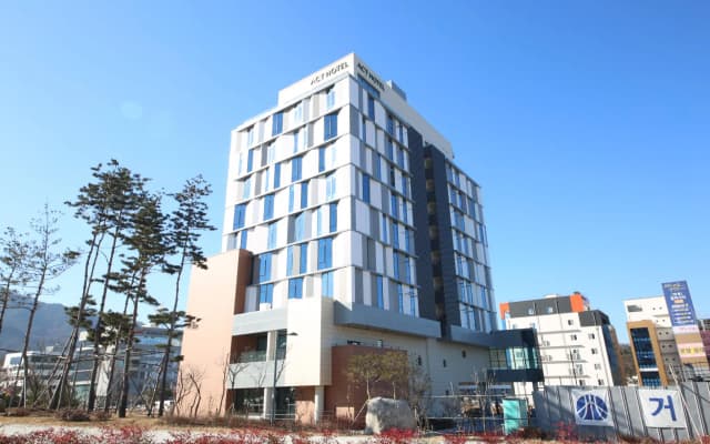 ACT Hotel