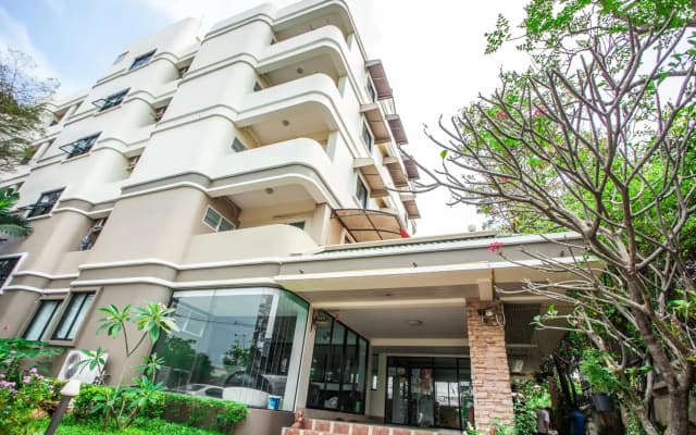 Baan Boonanan Apartment