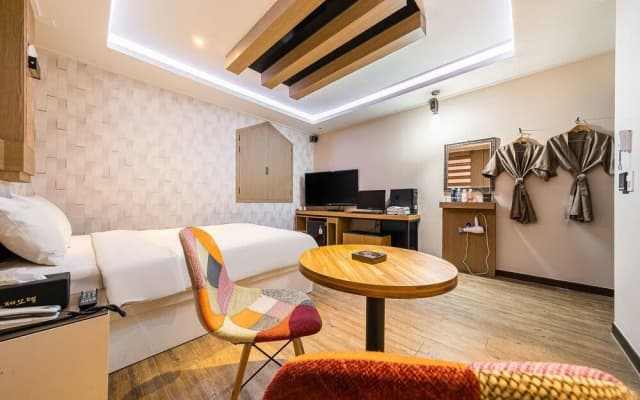 Suwon Rose Hotel