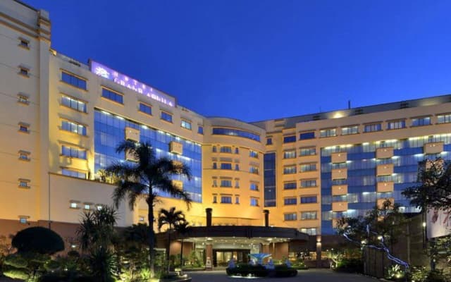 Grand Aquila Hotel