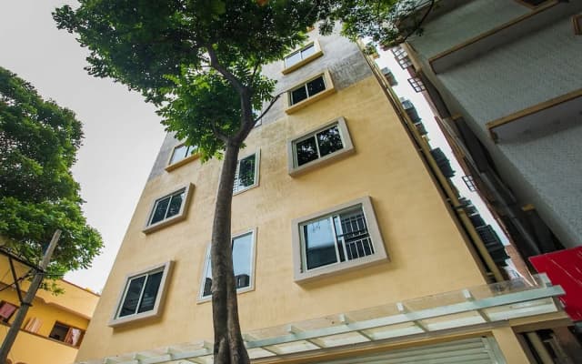 Amethyst Business Hotel by OYO Rooms