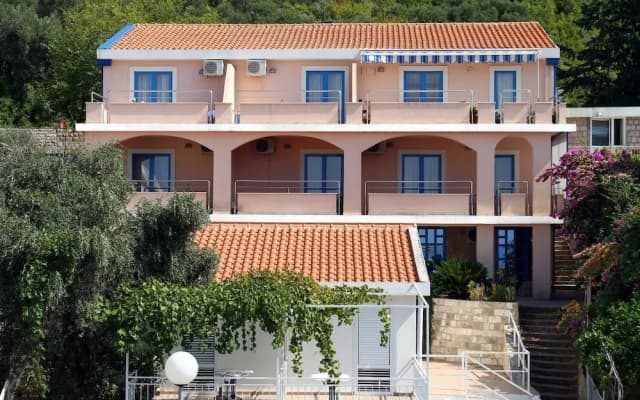 Nica Apartmani