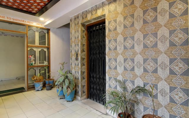 OYO 43619 Sahasra Residency